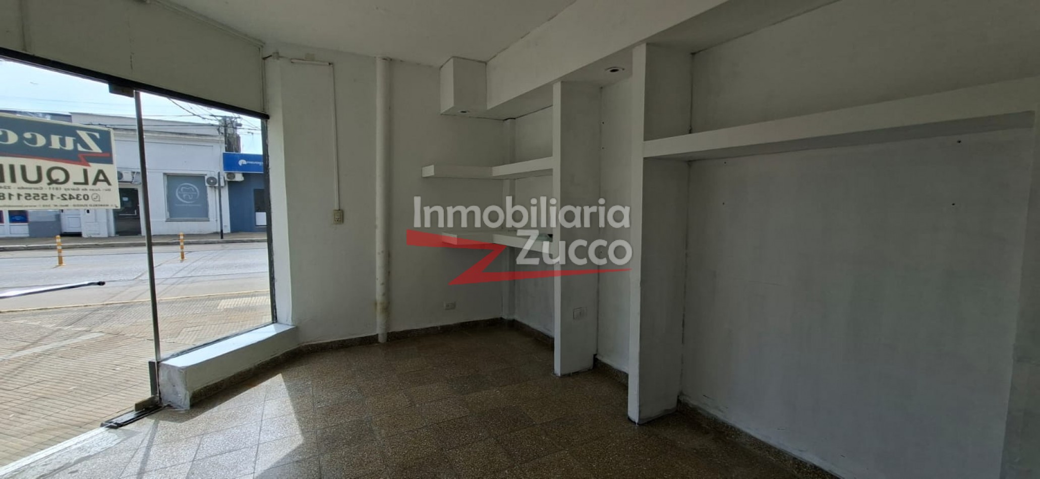 ALQUILO: LOCAL COMERCIAL CENTRICO