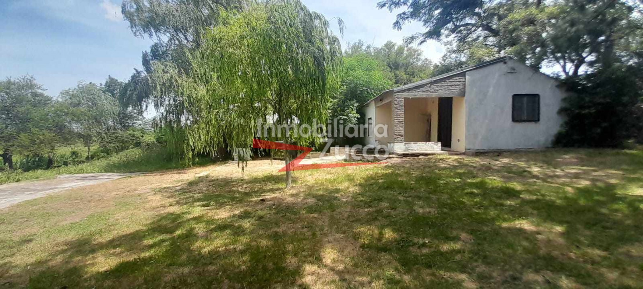 VENTA:DOS CABAÑAS SOBRE EL RIO EN DESVIO ARIJON - Ref. 1148