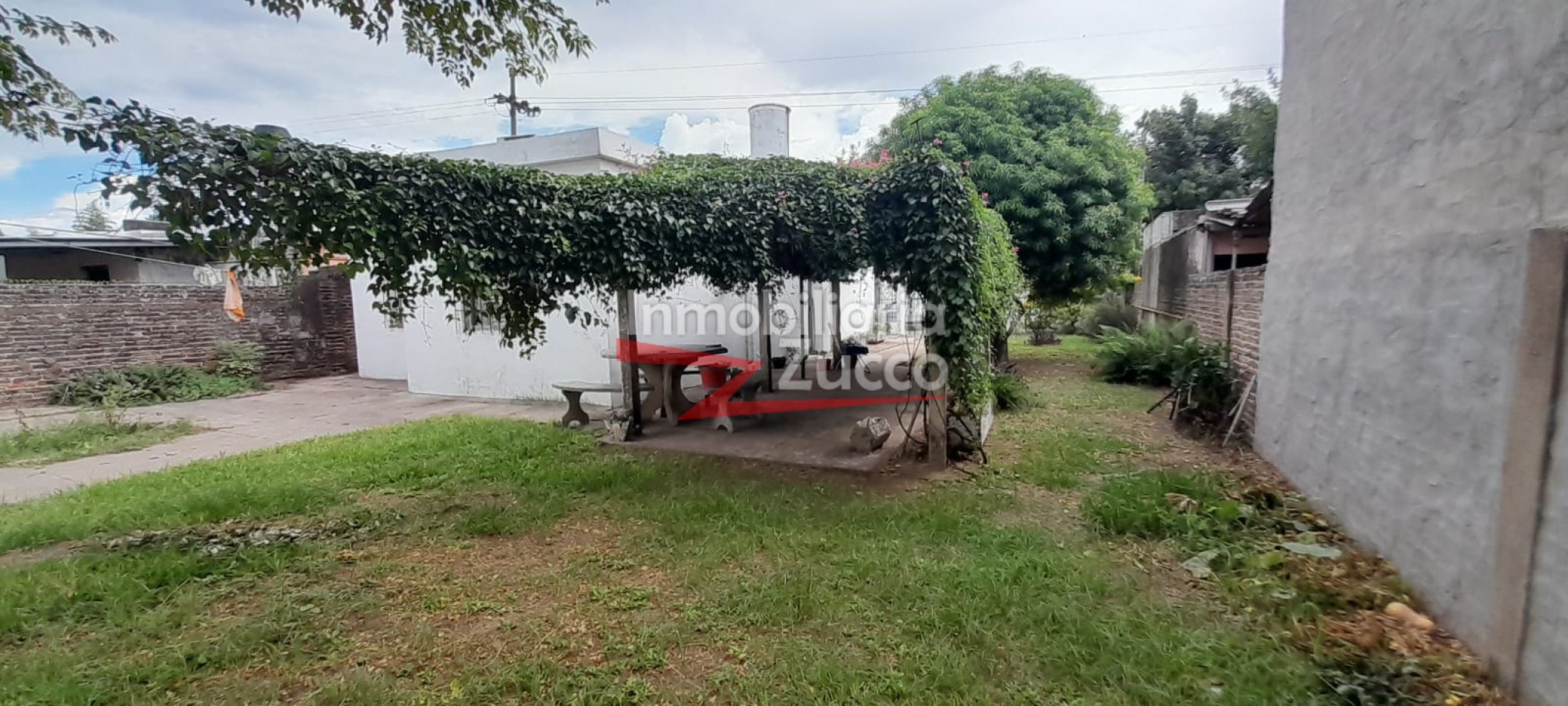 VENTA: CASA EN CORONDA - Ref. 320