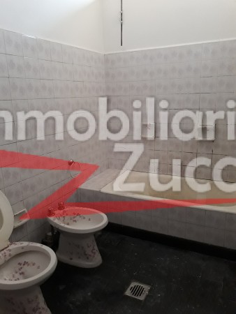 VENTA: CASA EN CORONDA - Ref. 22