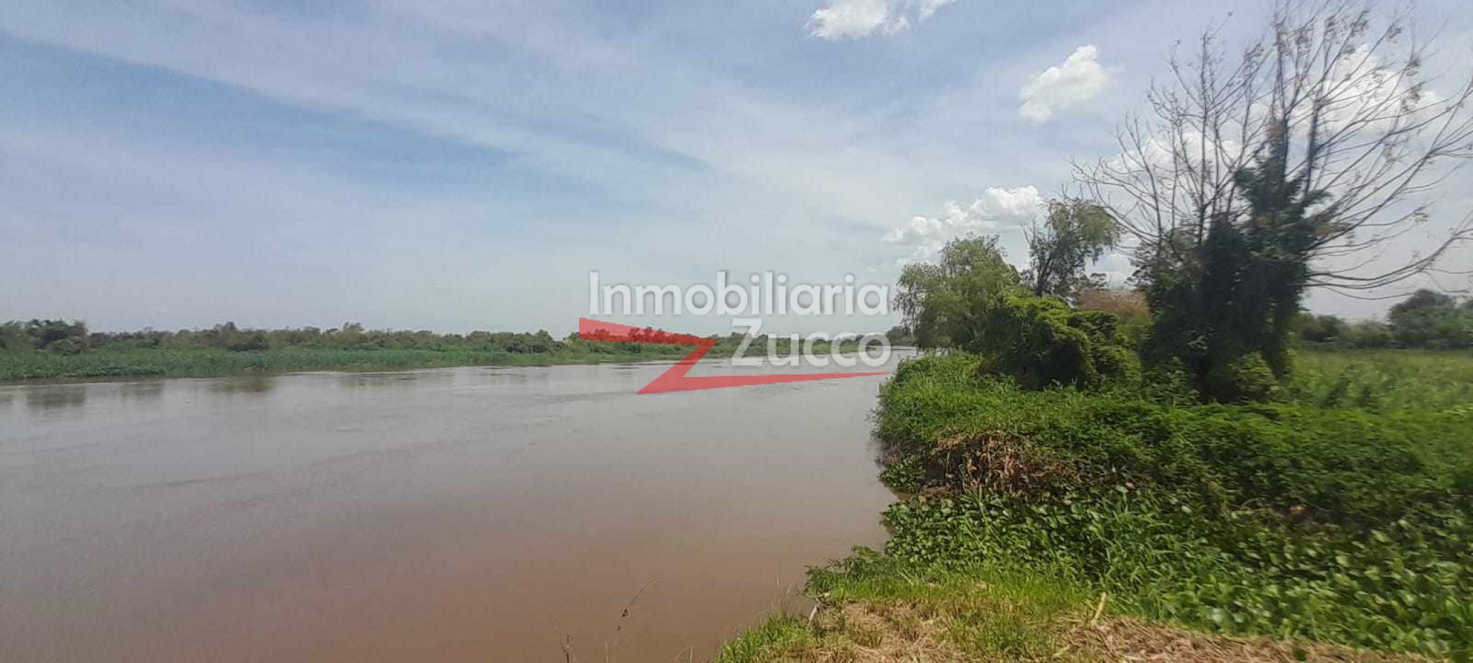 VENTA:DOS CABAÑAS SOBRE EL RIO EN DESVIO ARIJON - Ref. 1148