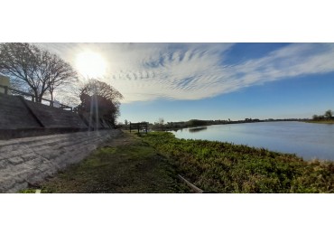 Ref. No 1312 - Hermoso inmueble ubicado sobre el rio Coronda