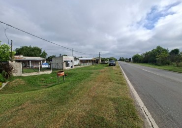 VENTA DE INMUEBLE CON LOCAL COMERCIAL- RUTA 11