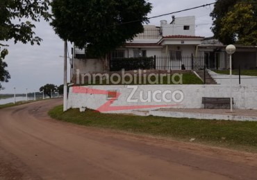 VENTA: CASA SOBRE EL RIO CORONDA - Ref. 888
