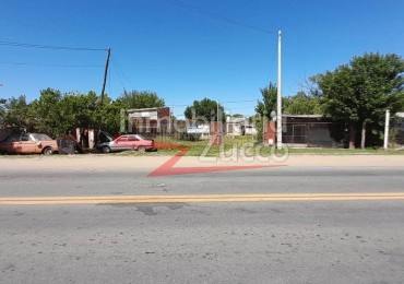VENTA: CASA + OFICINAS + GALPONES EN CORONDA - Ref. 981